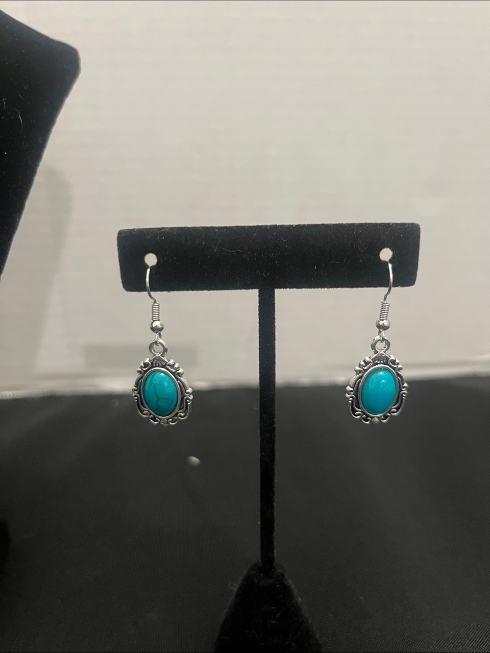 Jewelry Set - Picture 3 of 6